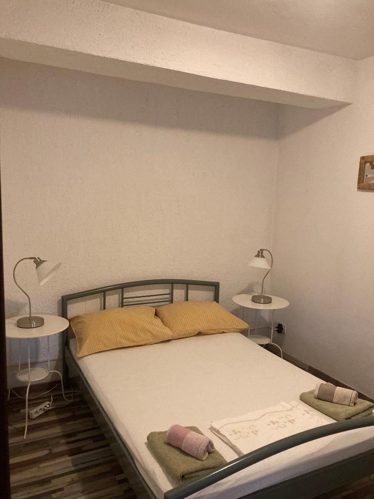 Guest House Busurelo Polace Ruang foto