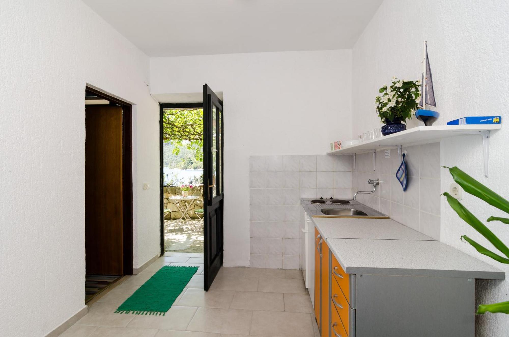 Guest House Busurelo Polace Ruang foto